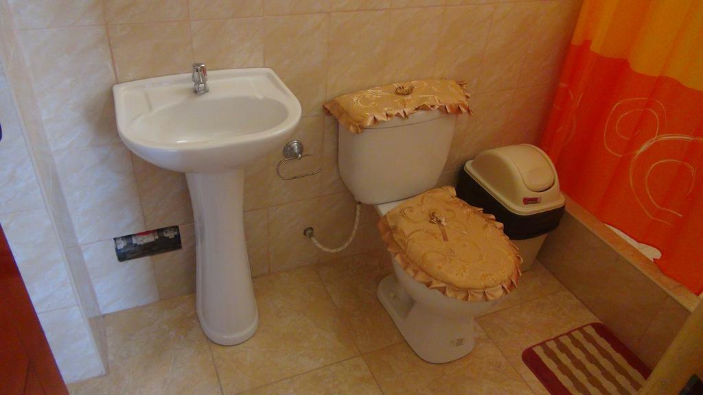 Hostal El Sueno De San Martin باراكاس المظهر الخارجي الصورة
